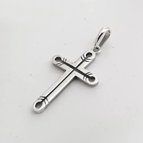 wisiorek-srebrny-krzyzyk-konturowy-meski-zawieszka-na-lancuszek.webp