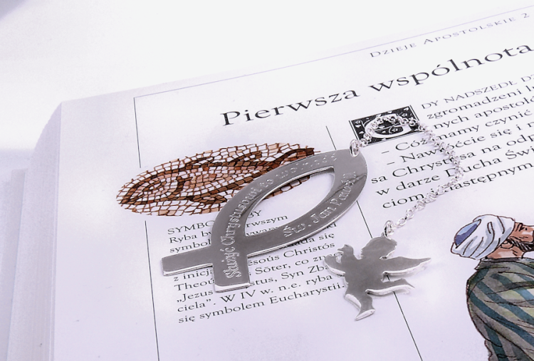 Zakładka do książki lu Biblii w kształcie chrześcijańskie Rybki z grawerunkiem - personalizowana pamiątka sakramentu
