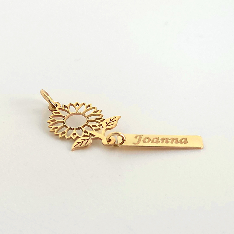 Personalizowany złoty wisiorek Słonecznik - grawerowana blaszka